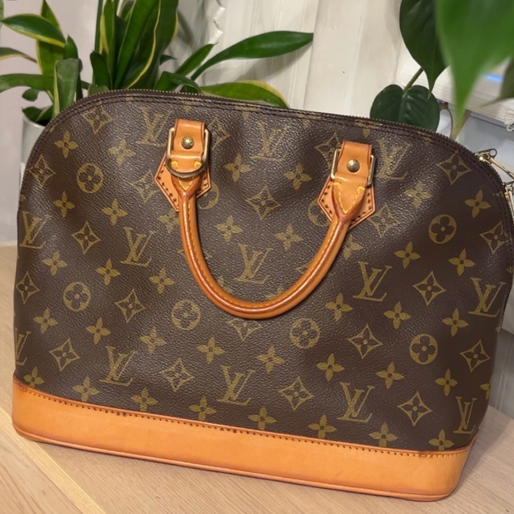AUTHENTIC Louis Vuitton Alma PM Monogram Canvas Satchel